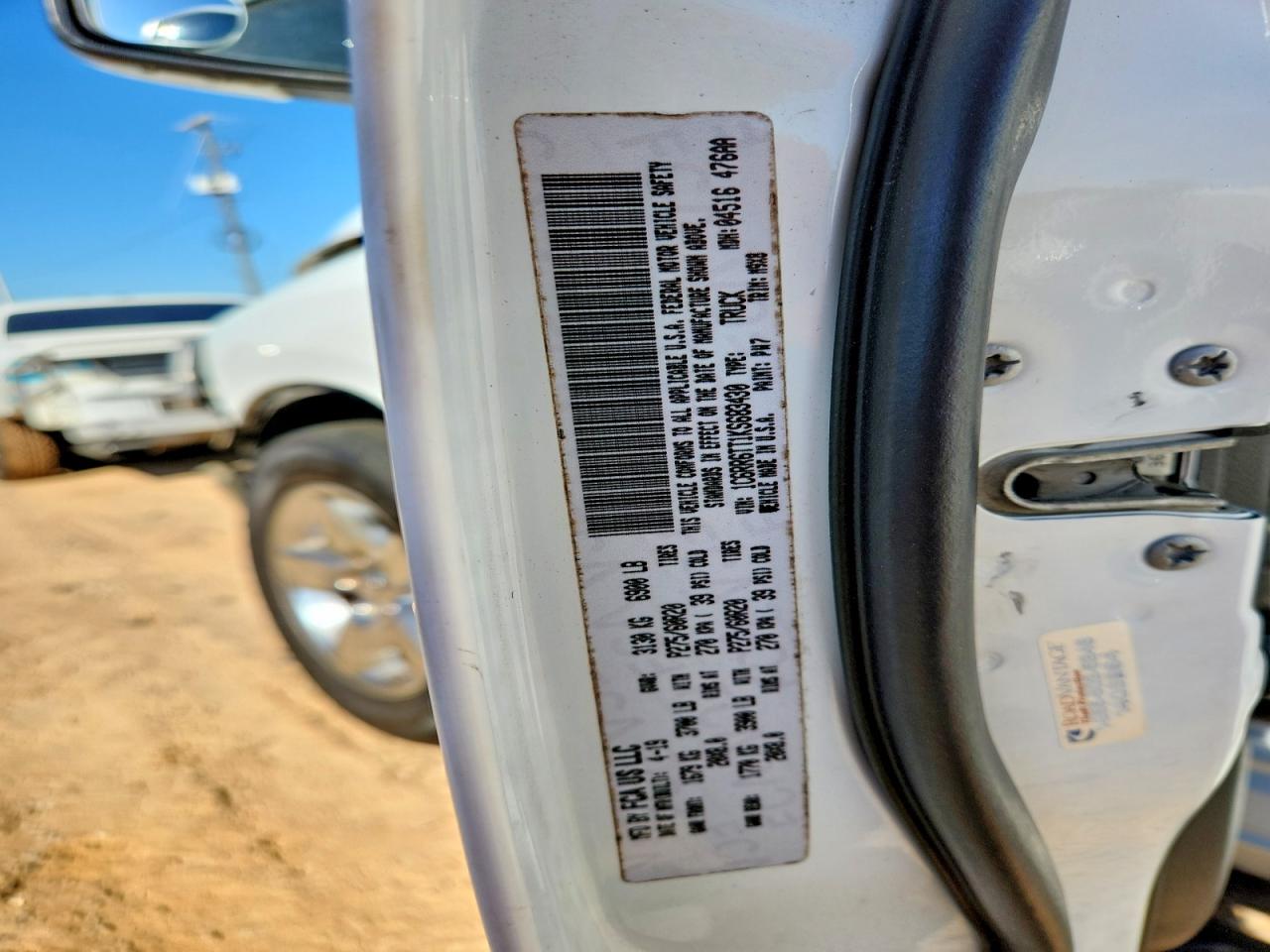2019 RAM 1500 CLASSIC SLT photo 23