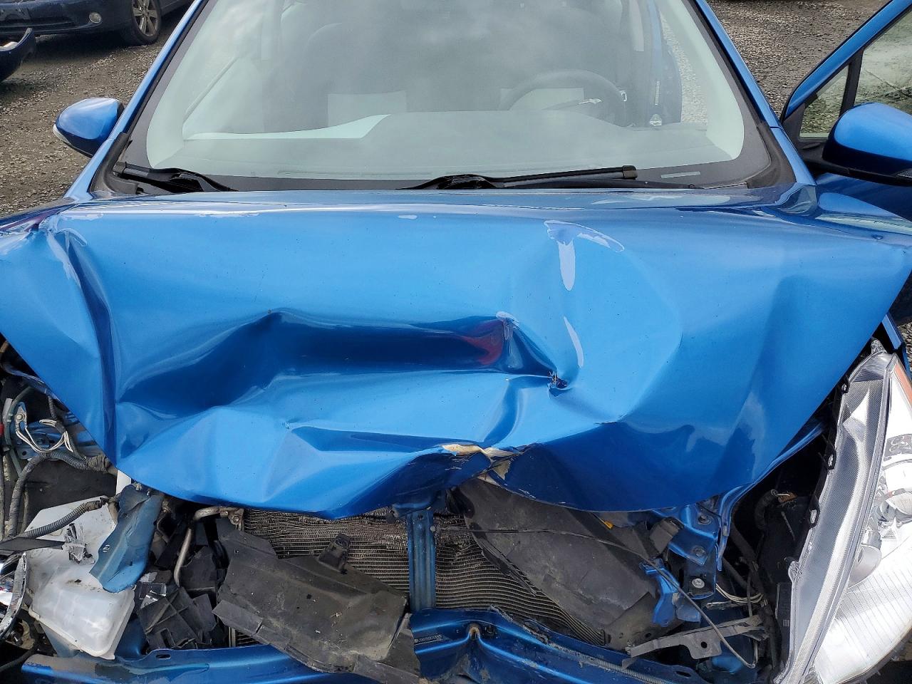 2012 TOYOTA PRIUS C THREE photo 11