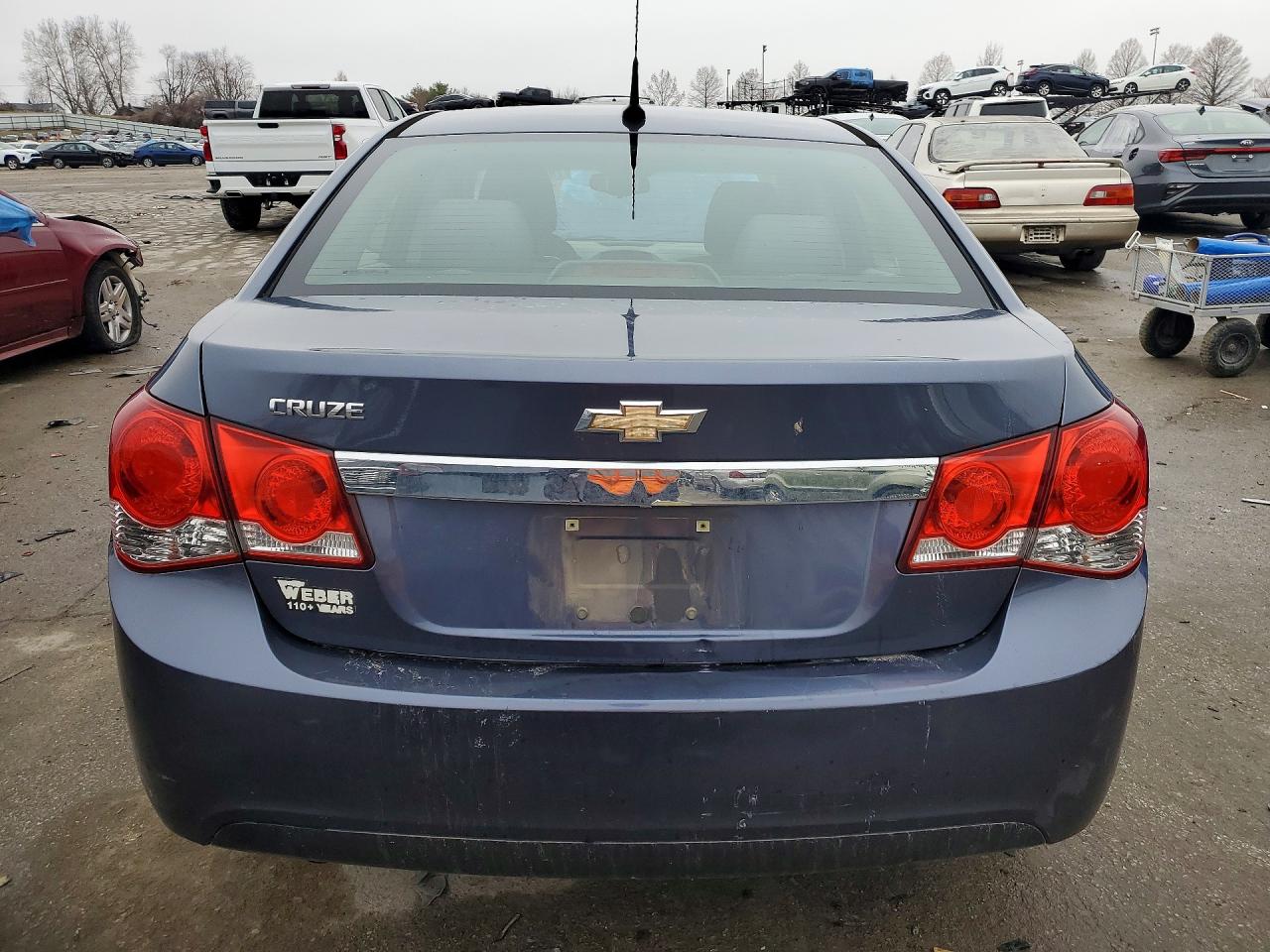 2013 CHEVROLET CRUZE LS photo 6