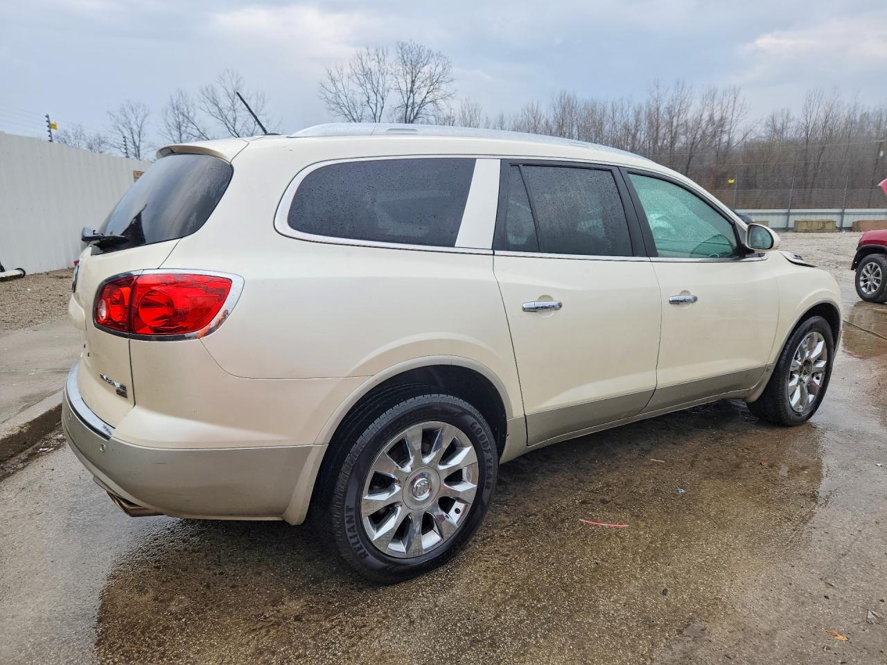 2010 BUICK ENCLAVE CXL photo 3