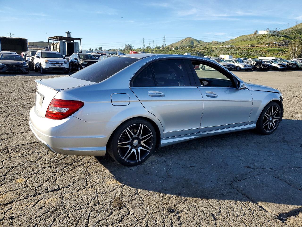 2014 MERCEDES-BENZ C 250 photo 5