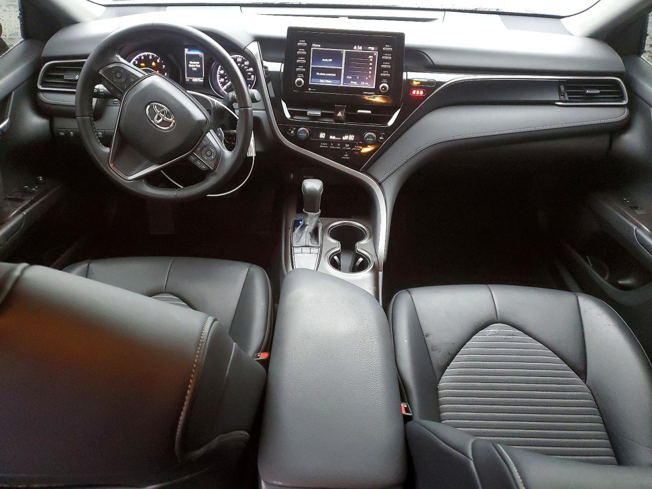 2022 TOYOTA CAMRY SE photo 15