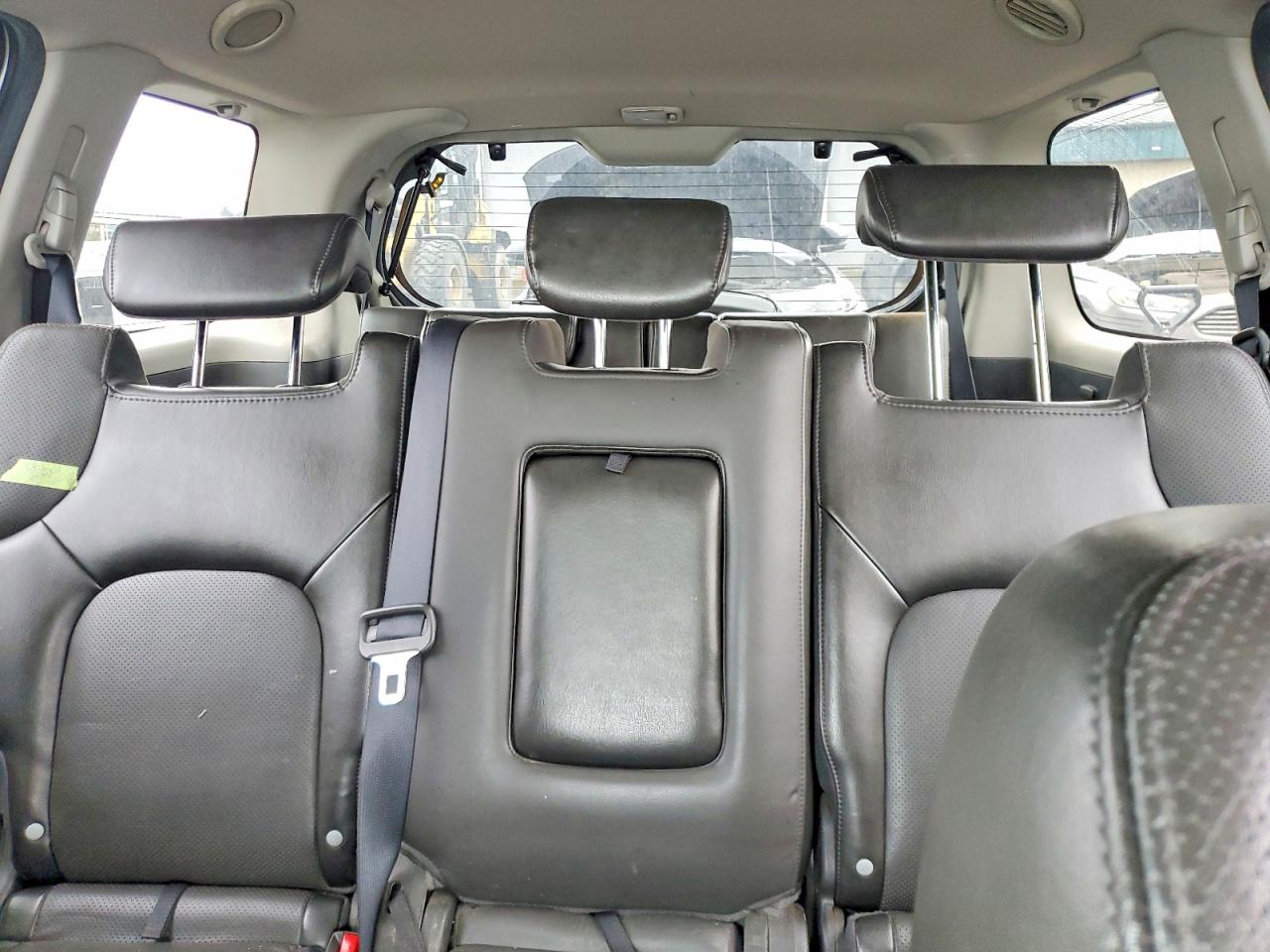 2011 NISSAN PATHFINDER S photo 19