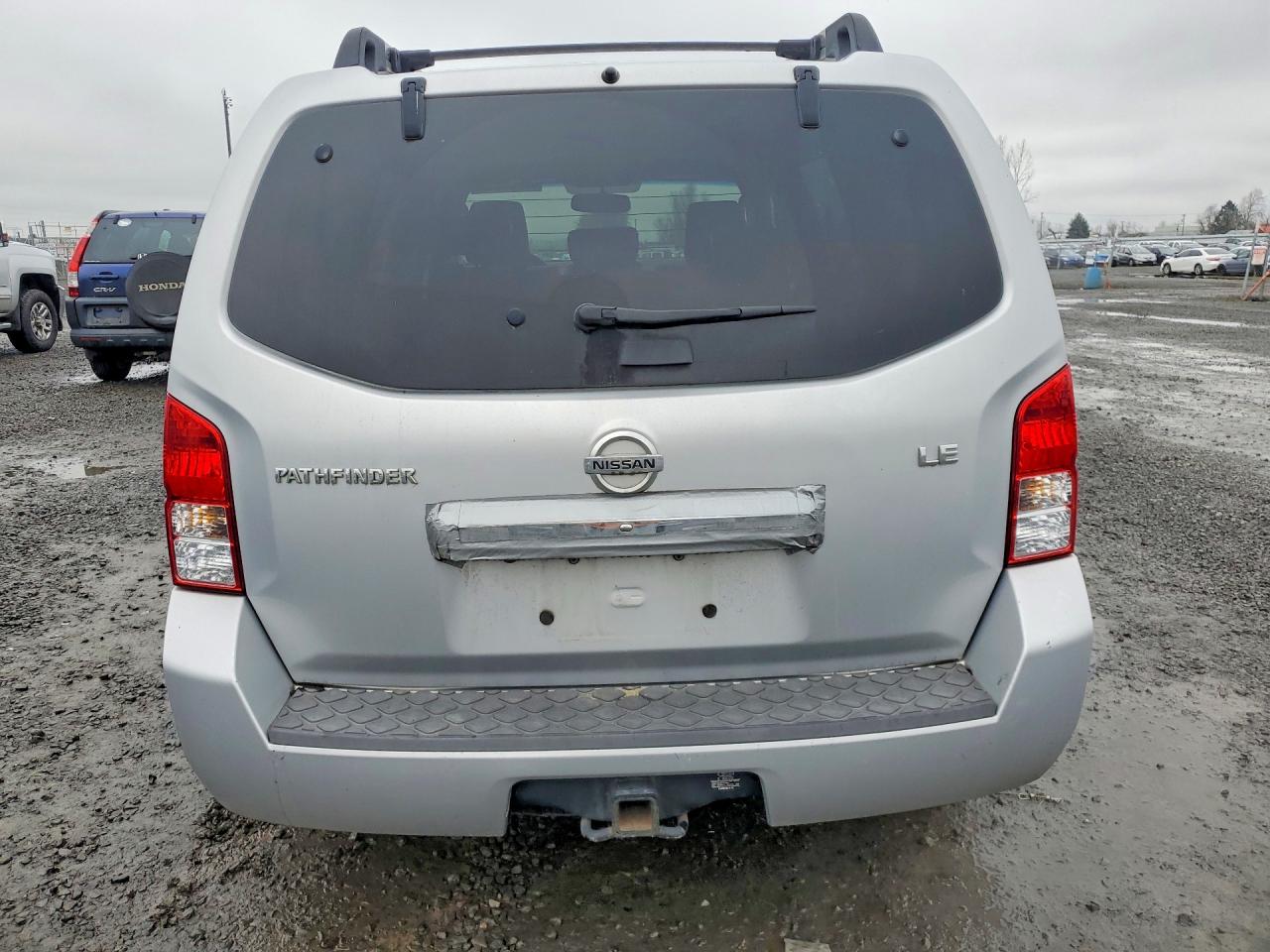2011 NISSAN PATHFINDER S photo 11