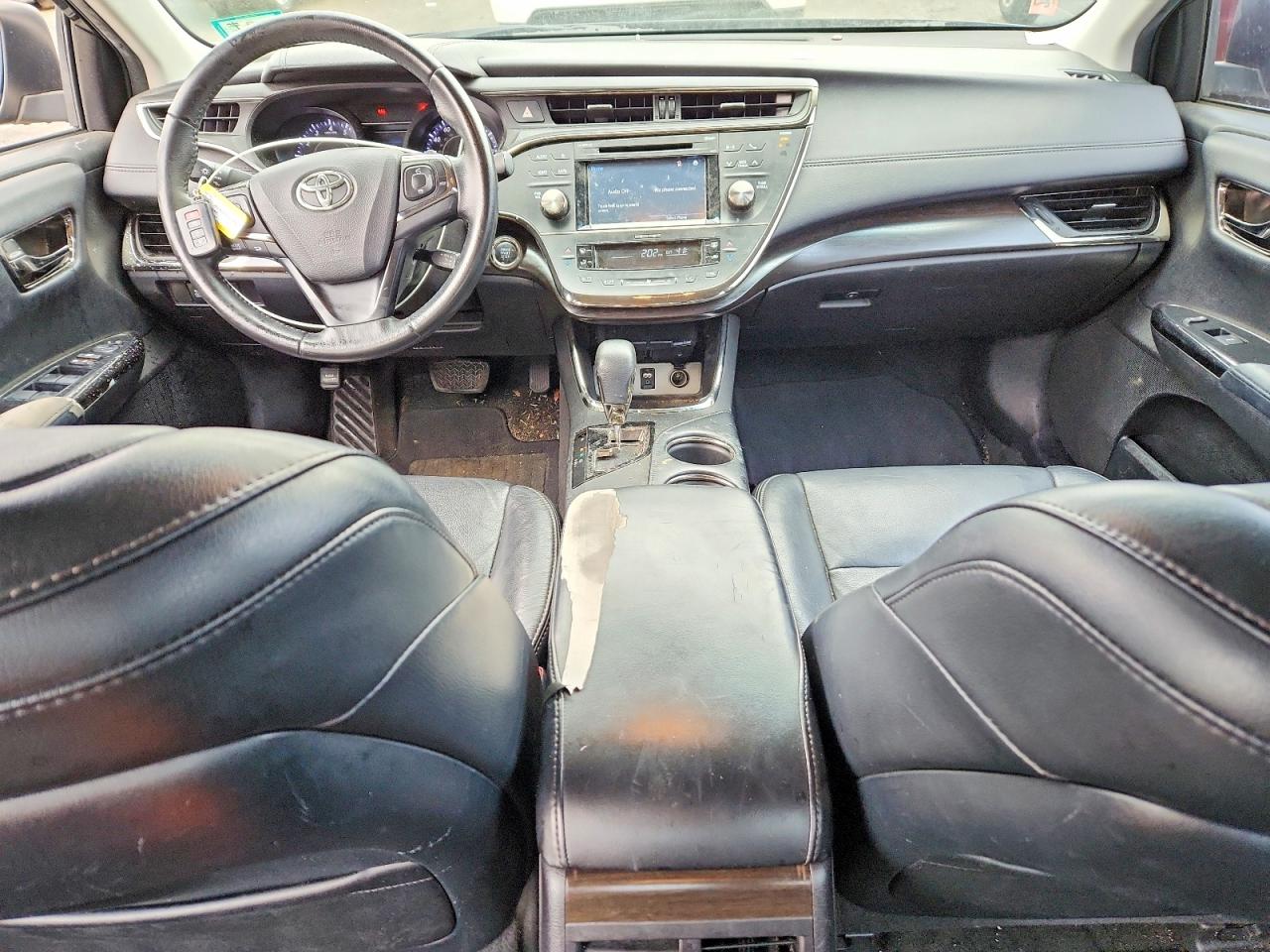 2016 TOYOTA AVALON XLE photo 15