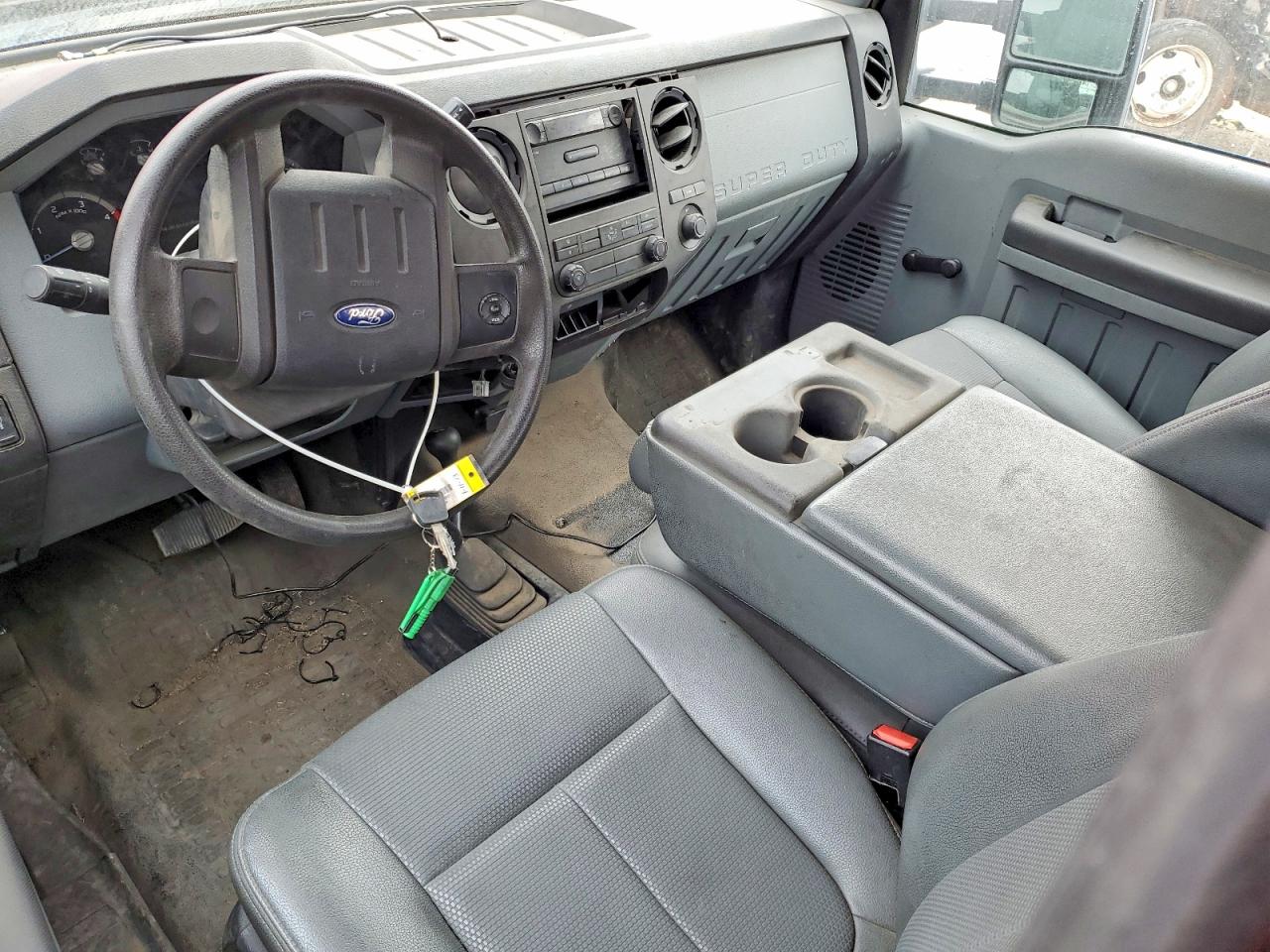 2013 FORD F550 SUPER DUTY TRUCK CAB AND CHASSIS photo 15
