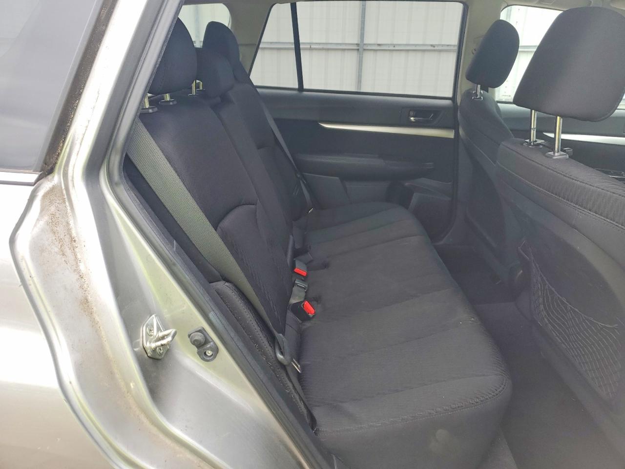 2010 SUBARU OUTBACK 2.5I PREMIUM photo 11