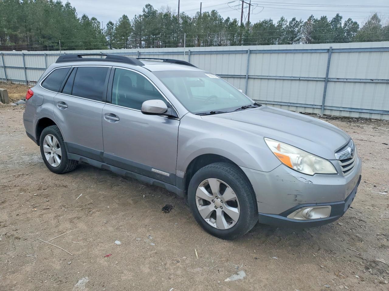 2010 SUBARU OUTBACK 2.5I PREMIUM photo 4