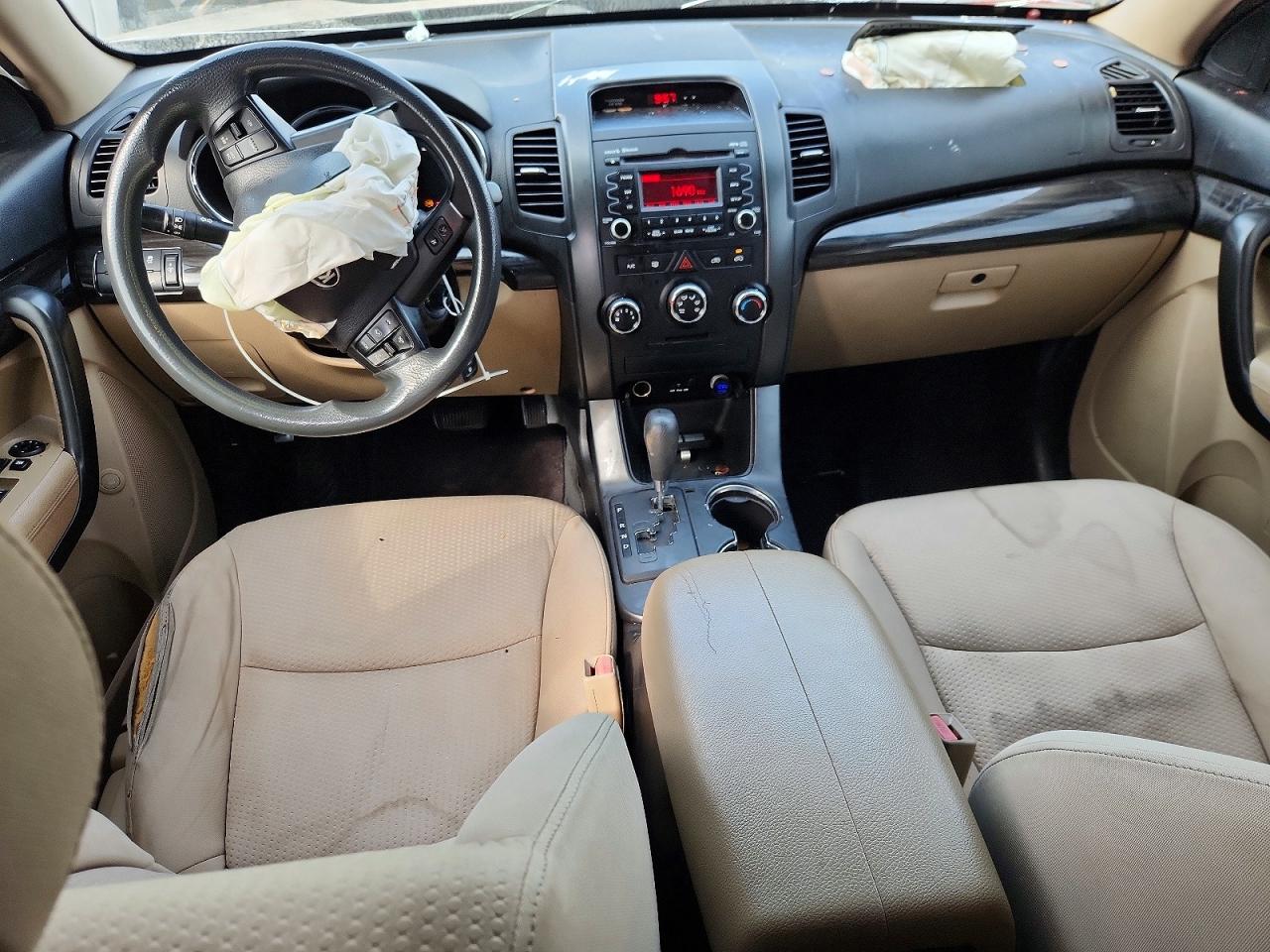 2012 KIA SORENTO LX photo 8