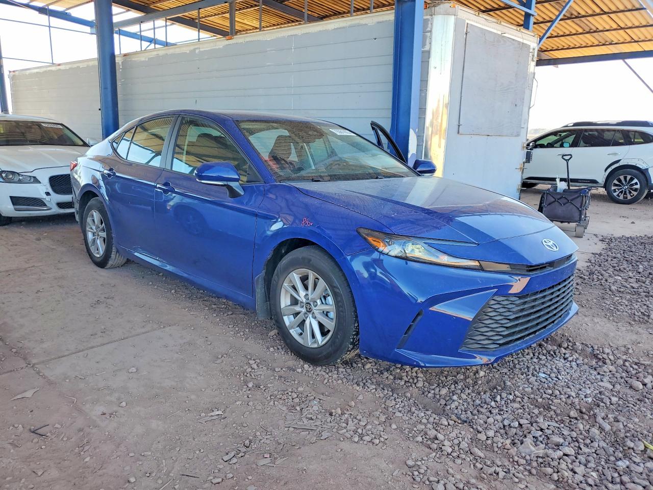 2025 TOYOTA CAMRY LE photo 7