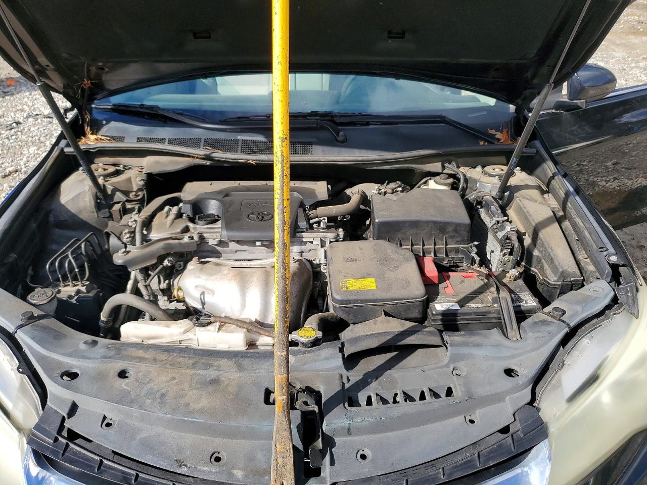 2015 TOYOTA CAMRY LE photo 21