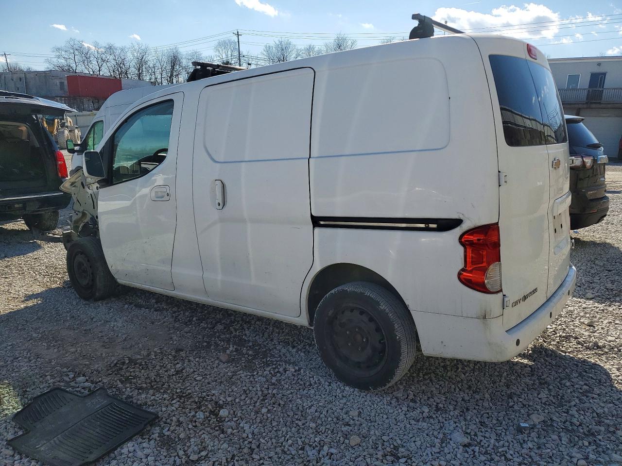 2015 CHEVROLET CITY EXPRESS LT photo 2