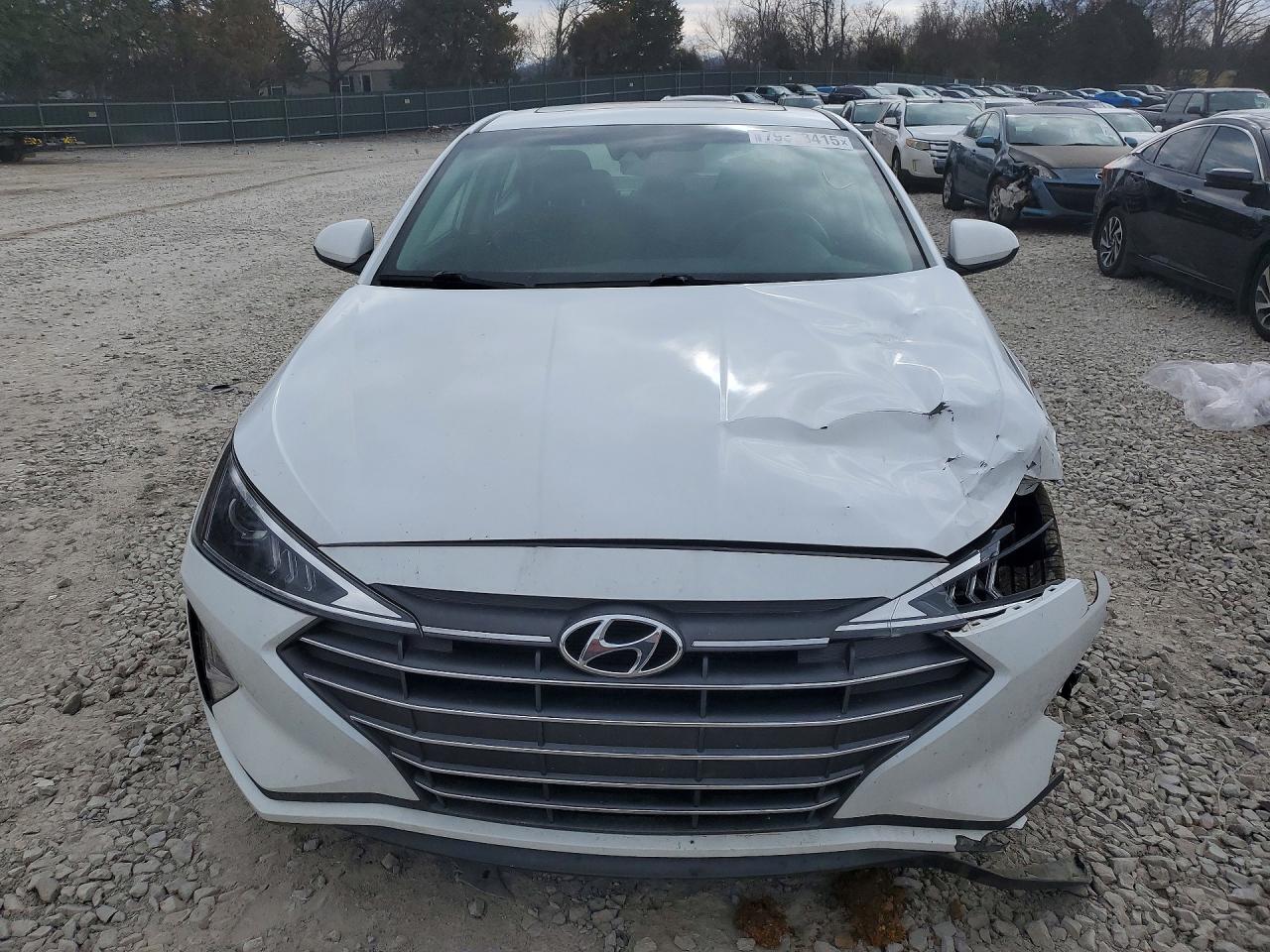 2020 HYUNDAI ELANTRA VALUE EDITION photo 5