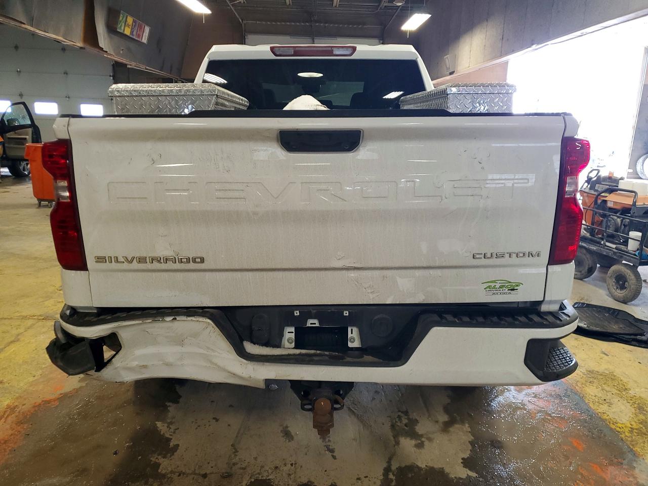 2024 CHEVROLET SILVERADO K1500 CUSTOM photo 6