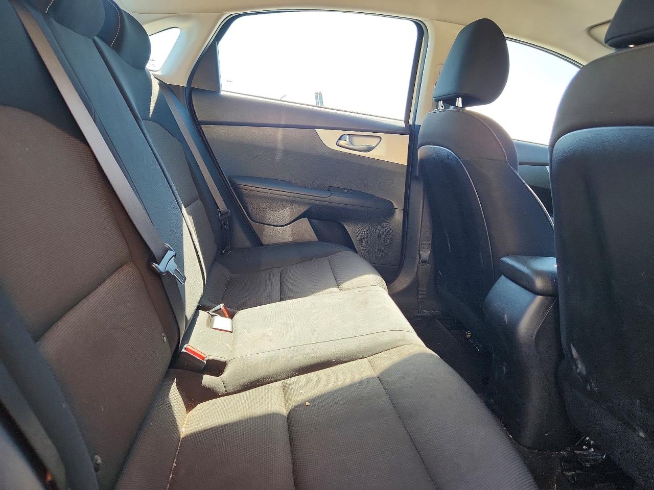 2024 KIA FORTE LXS photo 10