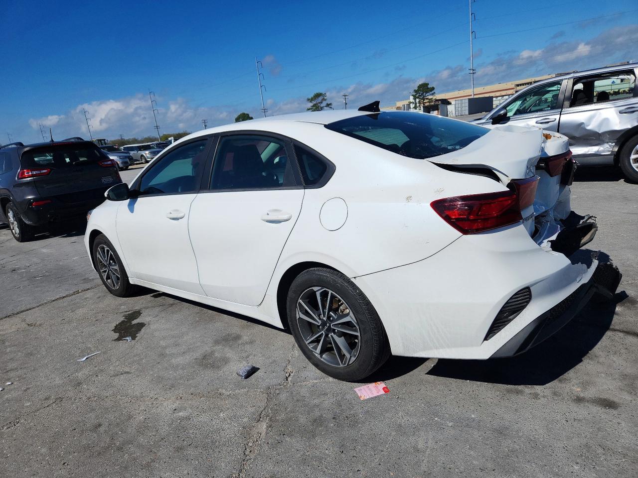 2024 KIA FORTE LXS photo 2