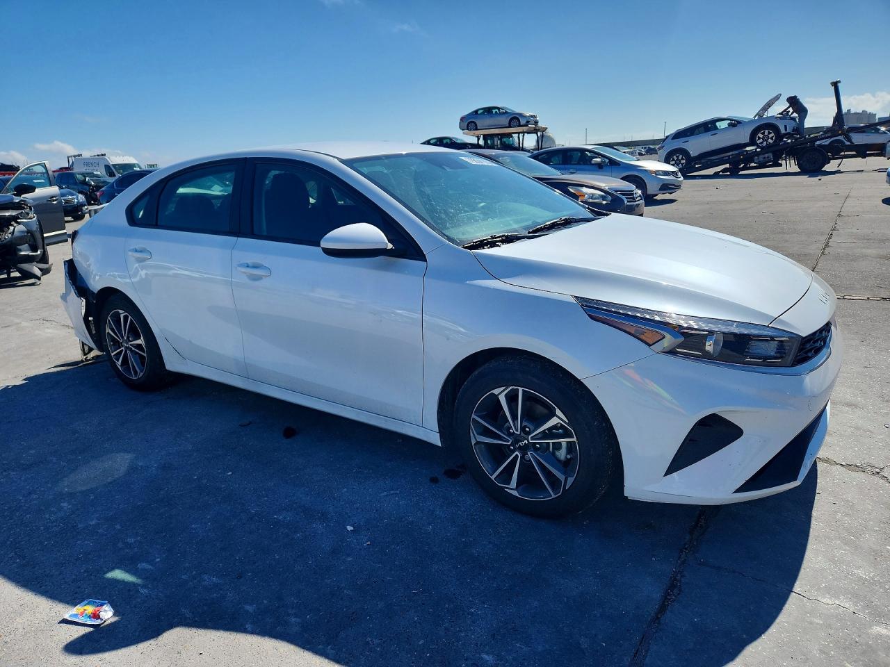 2024 KIA FORTE LXS photo 4
