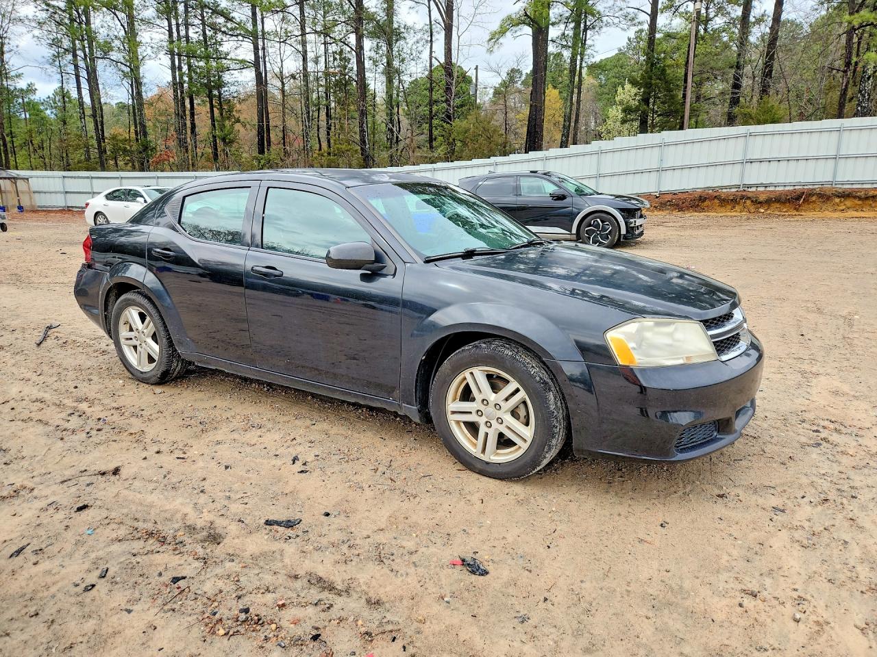 2011 DODGE AVENGER MAINSTREET photo 4