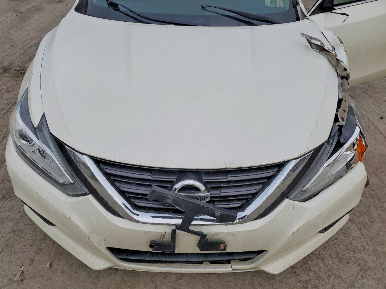 2016 NISSAN ALTIMA 2.5 SV photo 11