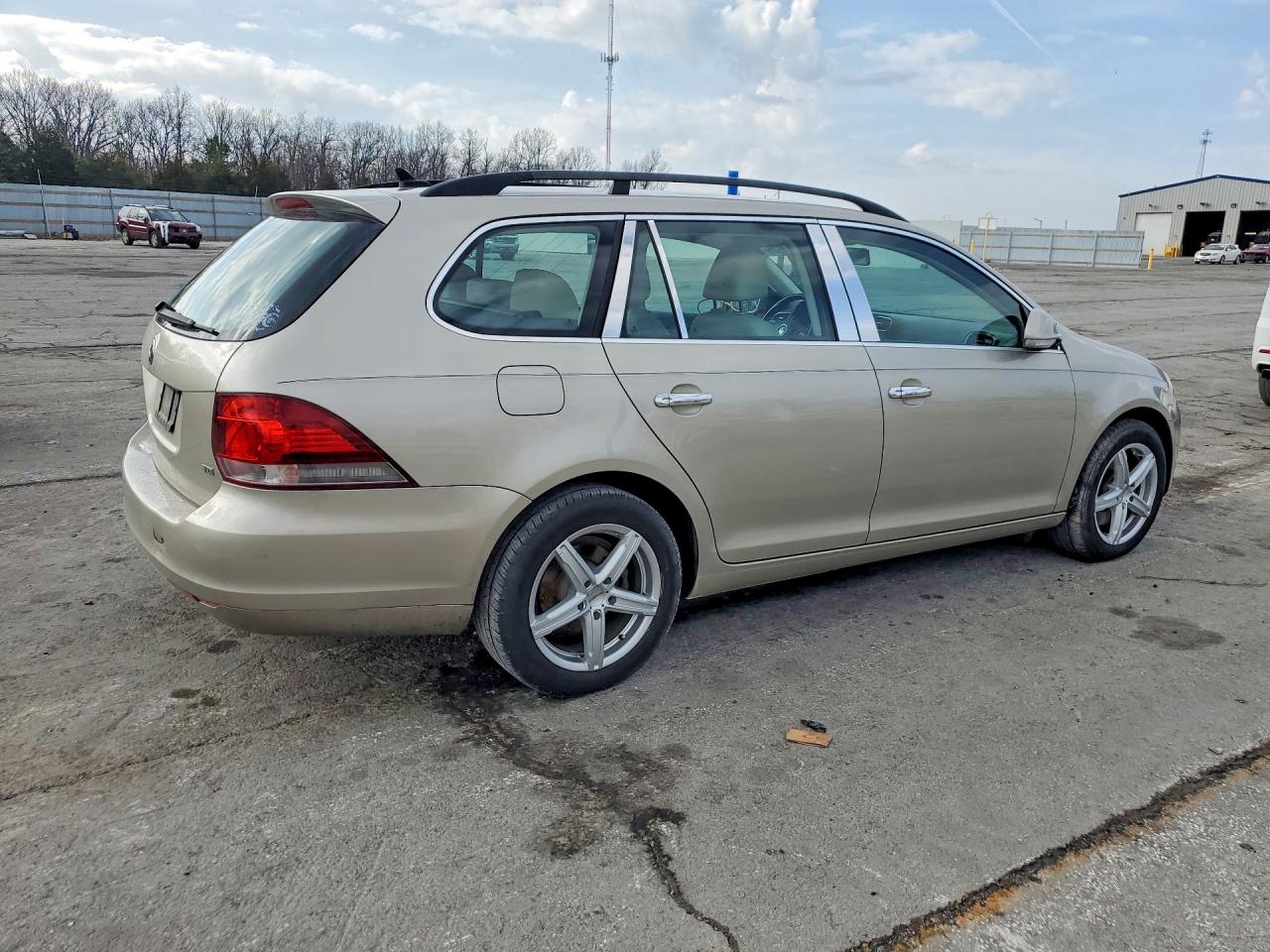 2014 VOLKSWAGEN JETTA TDI photo 3