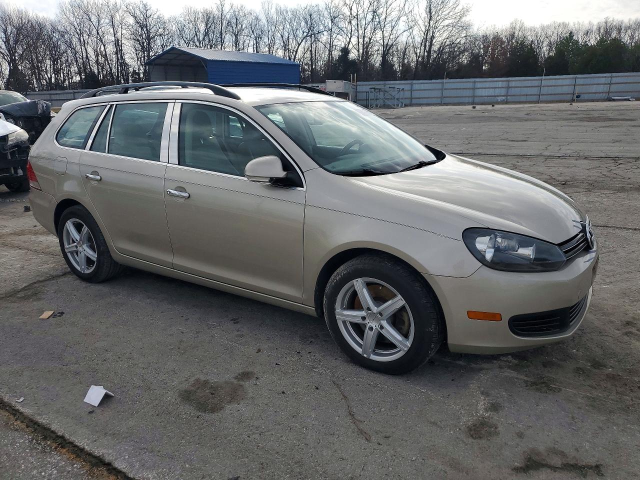 2014 VOLKSWAGEN JETTA TDI photo 4