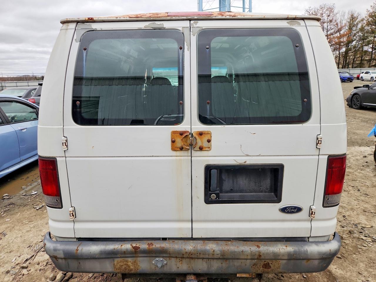 2005 FORD ECONOLINE E150 VAN photo 6