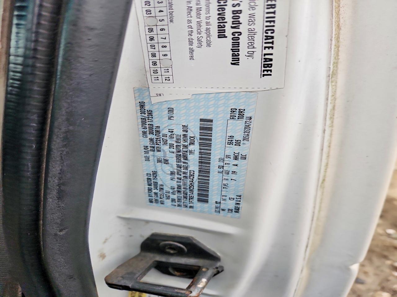 2005 FORD ECONOLINE E150 VAN photo 12