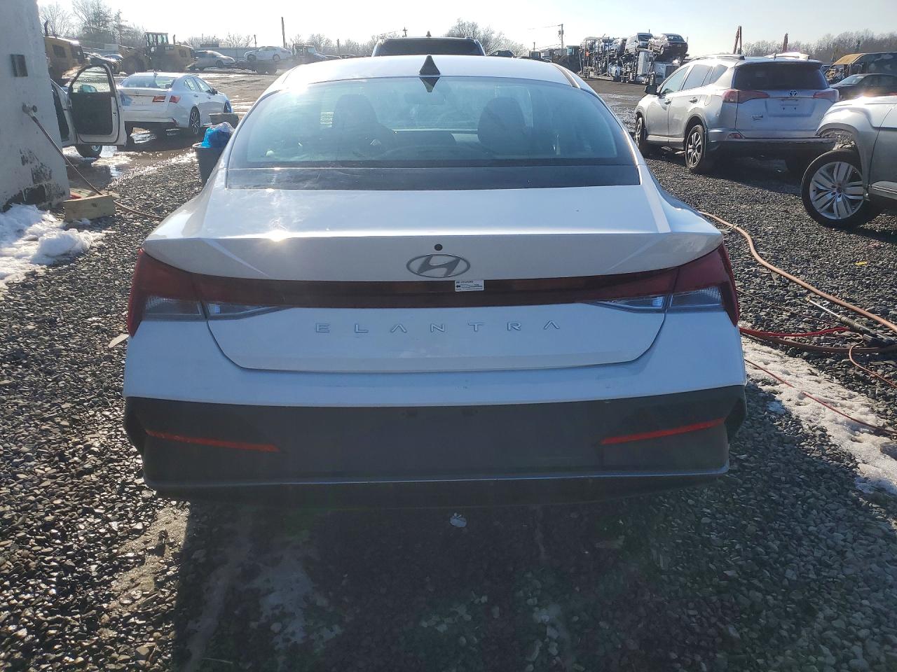 2024 HYUNDAI ELANTRA SEL photo 16