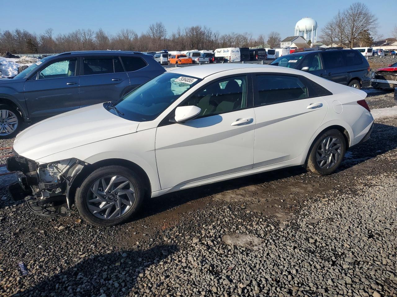 2024 HYUNDAI ELANTRA