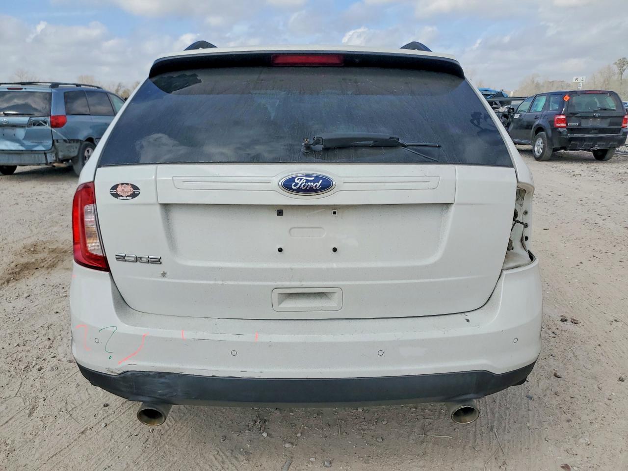 2013 FORD EDGE SE photo 6
