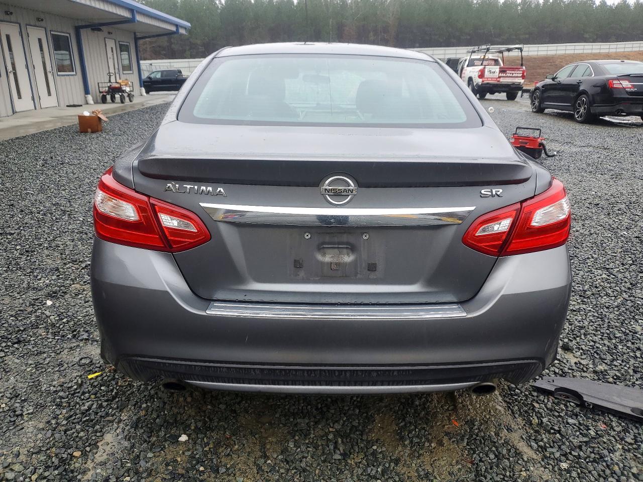 2016 NISSAN ALTIMA 2.5 SR photo 6