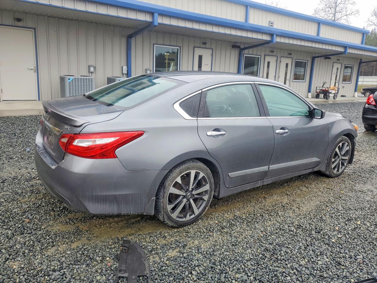 2016 NISSAN ALTIMA 2.5 SR photo 3