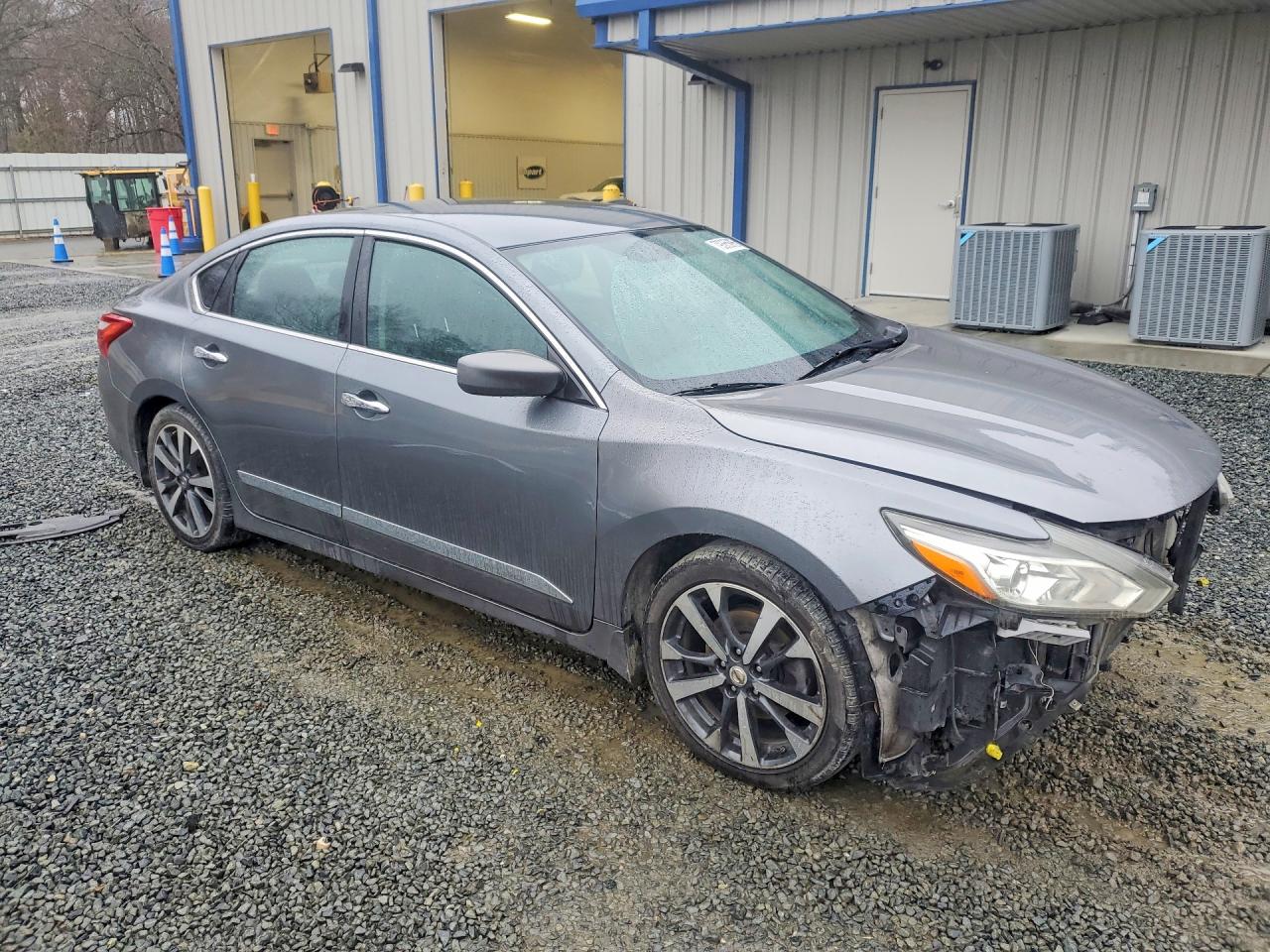 2016 NISSAN ALTIMA 2.5 SR photo 4
