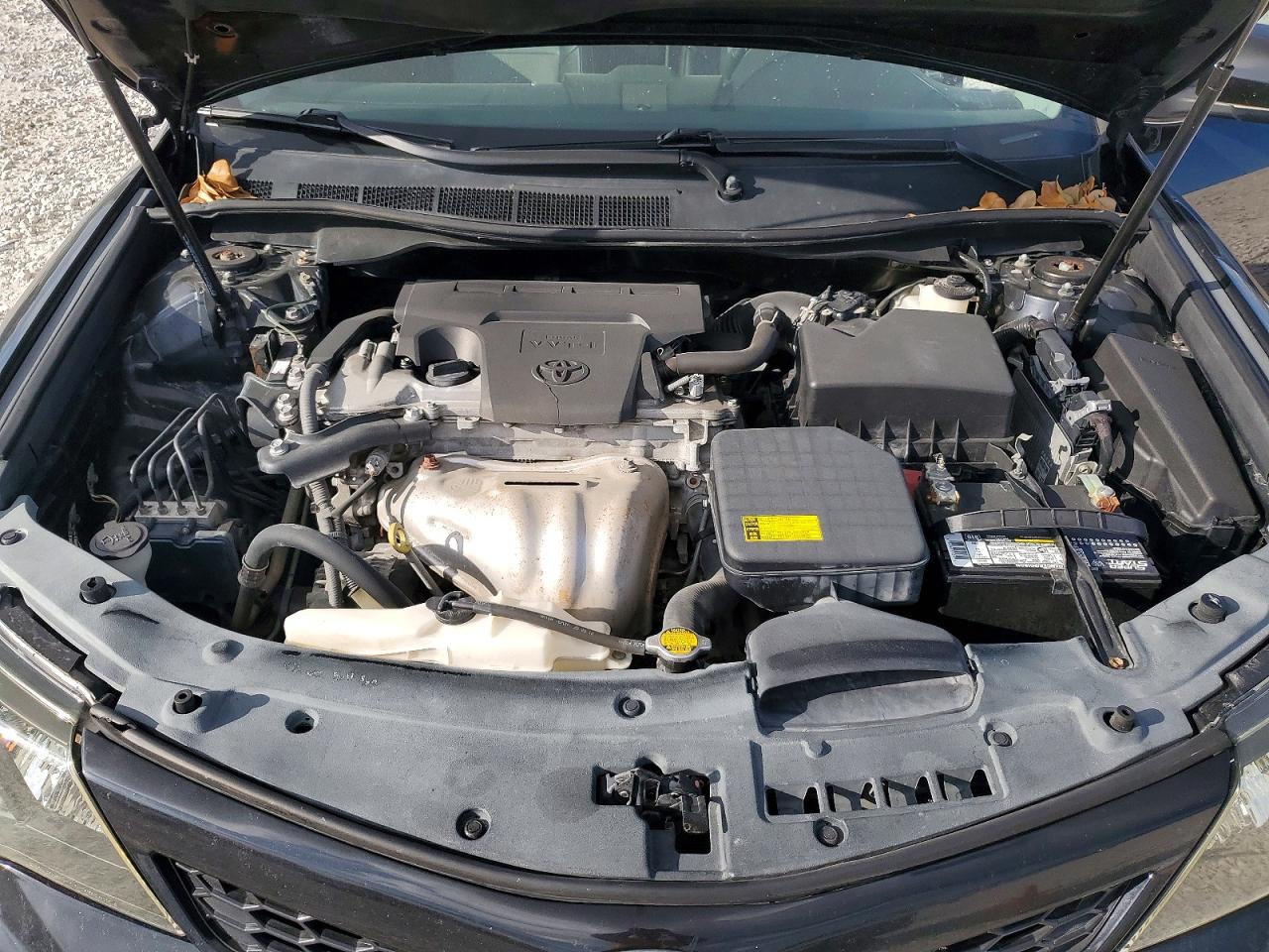 2013 TOYOTA CAMRY SE photo 11