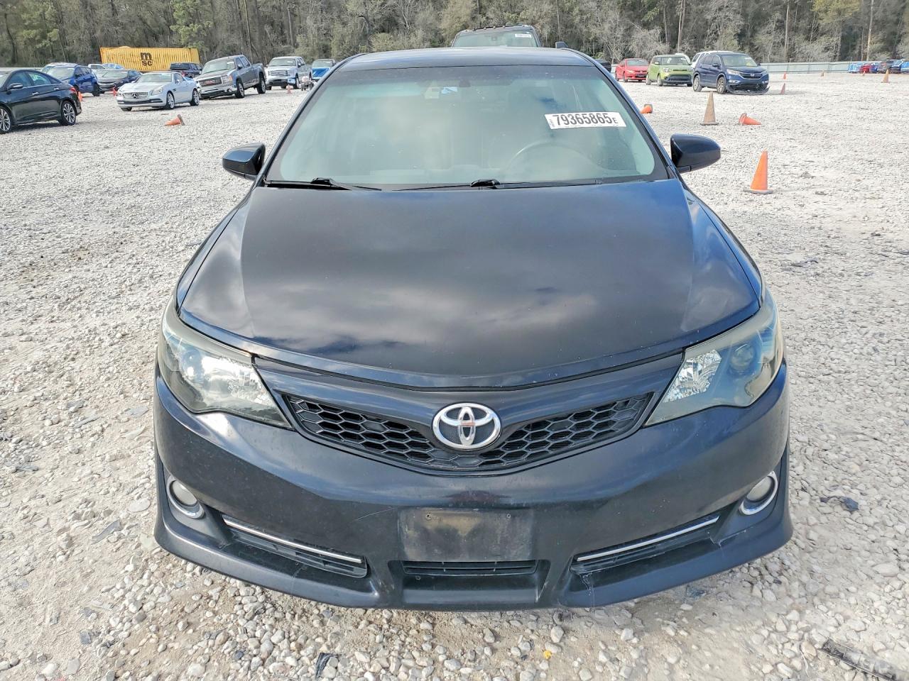 2013 TOYOTA CAMRY SE photo 5