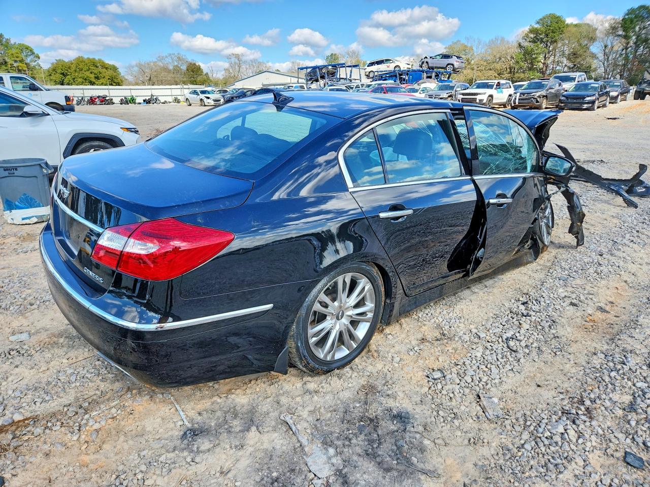 2012 HYUNDAI GENESIS 3.8L V6 photo 3