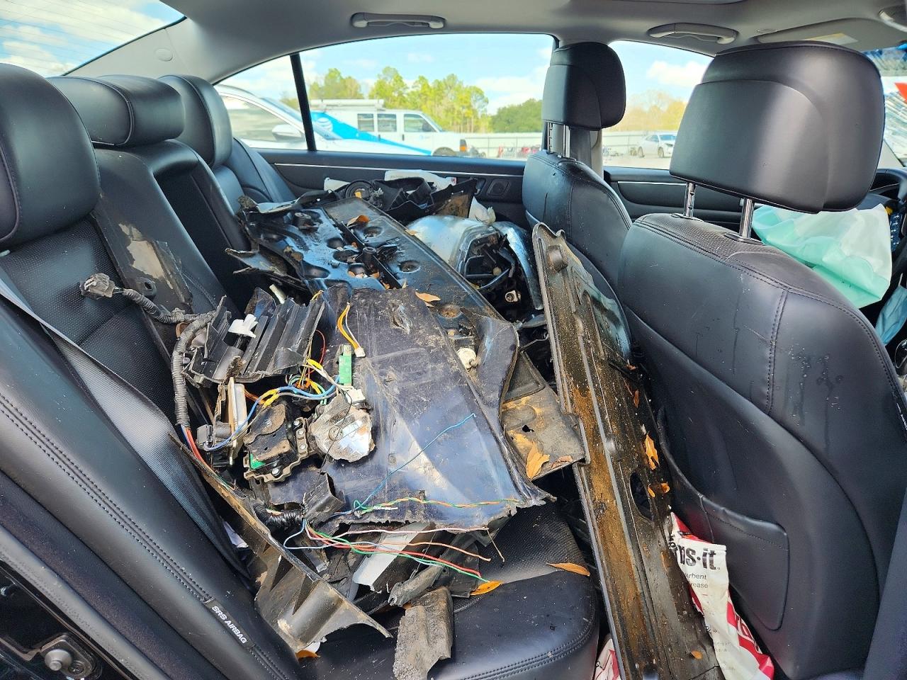 2012 HYUNDAI GENESIS 3.8L V6 photo 10