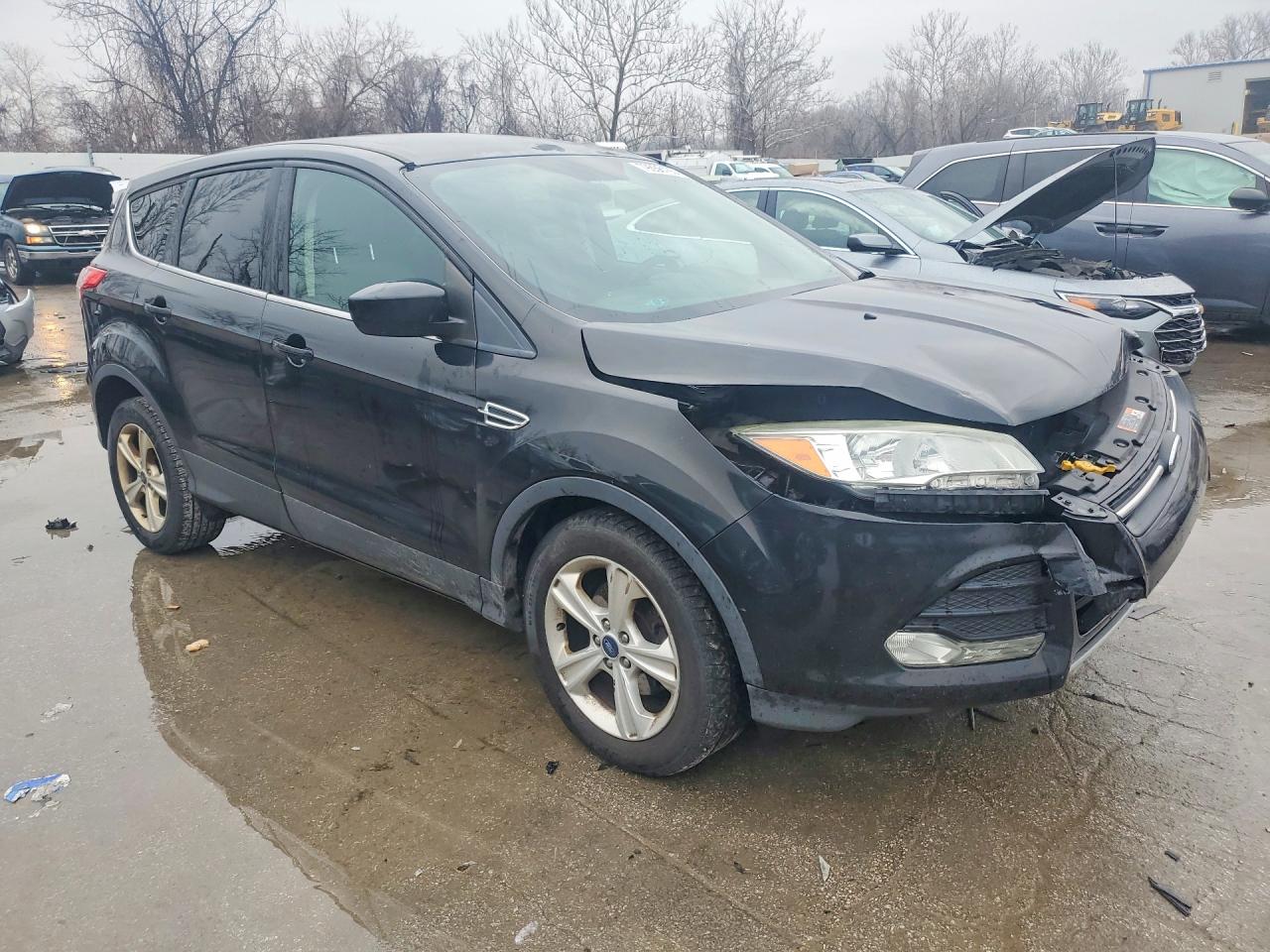 2015 FORD ESCAPE SE photo 4