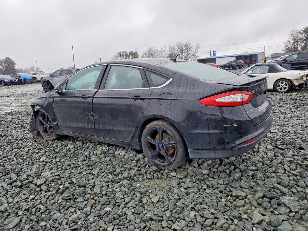 2016 FORD FUSION SE photo 2