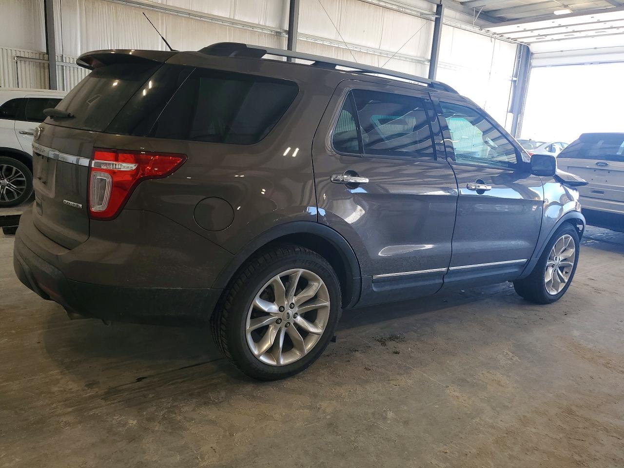 2015 FORD EXPLORER LIMITED photo 5