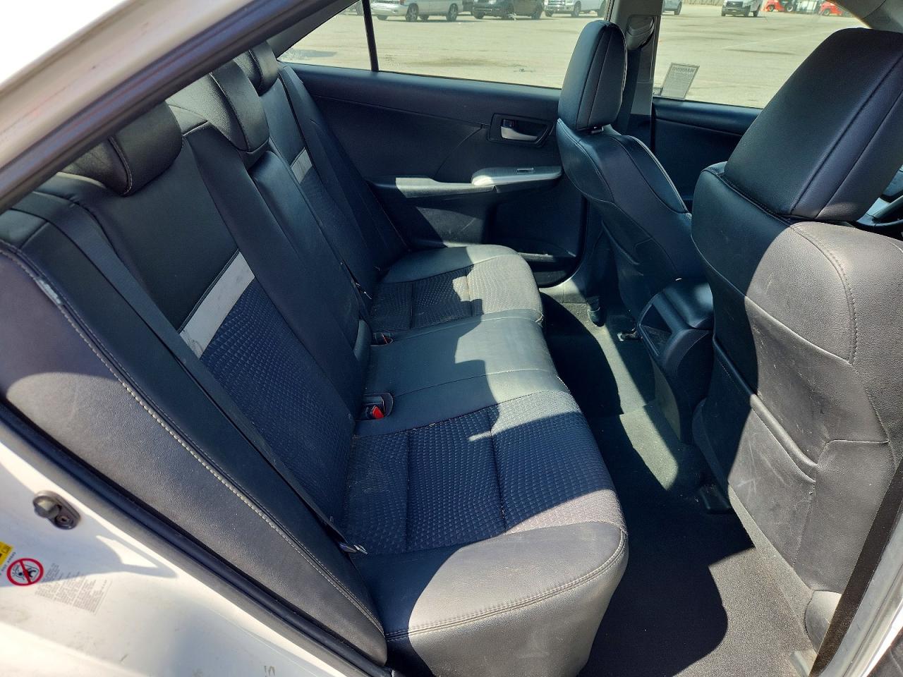 2013 TOYOTA CAMRY SE photo 28