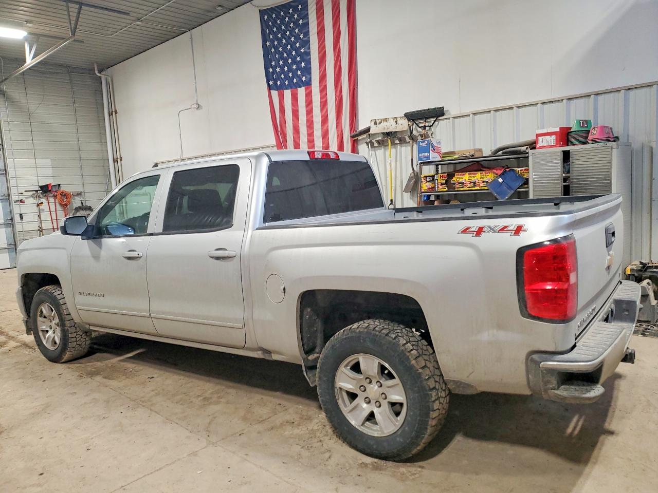 2017 CHEVROLET SILVERADO K1500 LT photo 3
