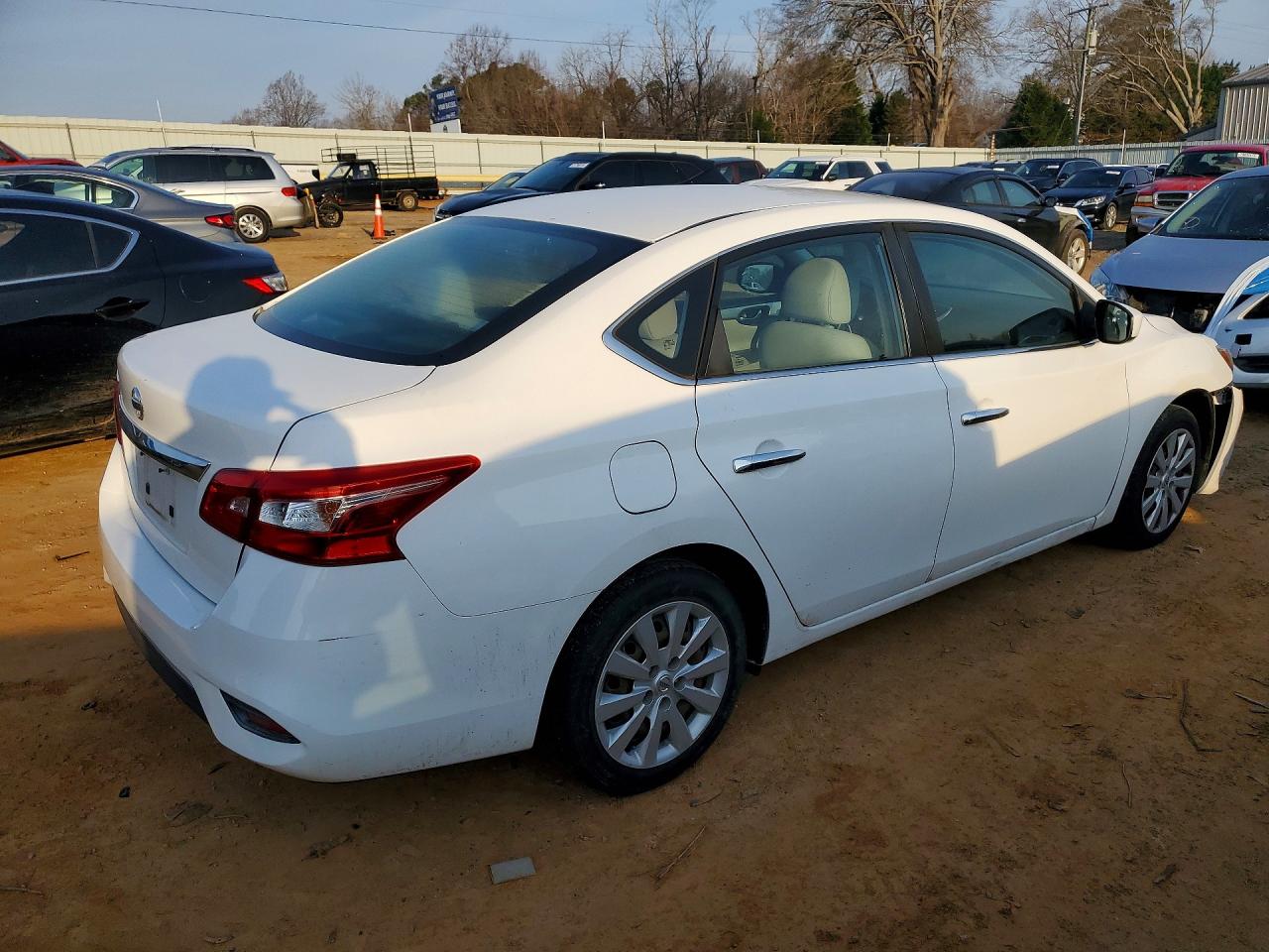 2017 NISSAN SENTRA S photo 3
