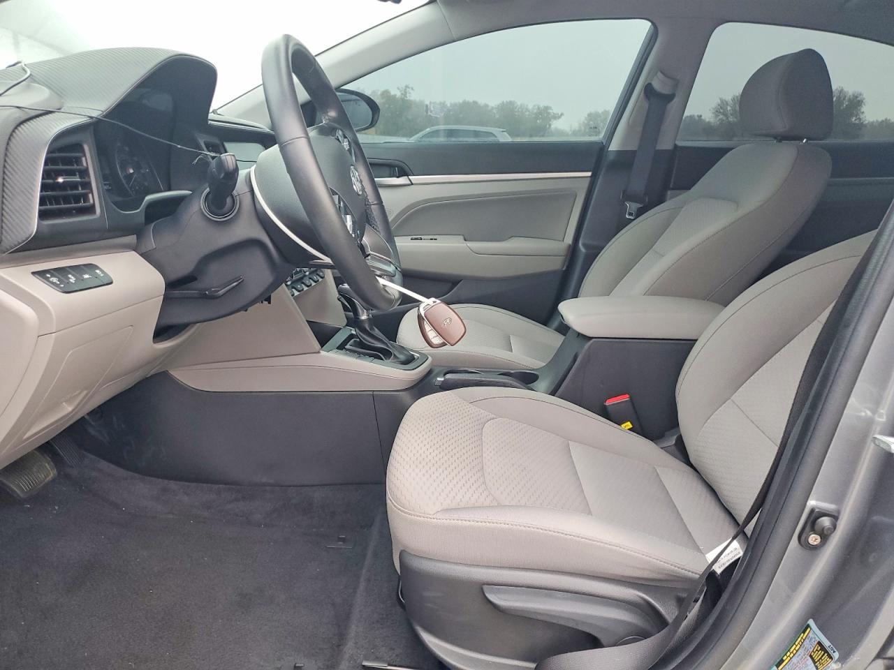 2019 HYUNDAI ELANTRA VALUE EDITION photo 13