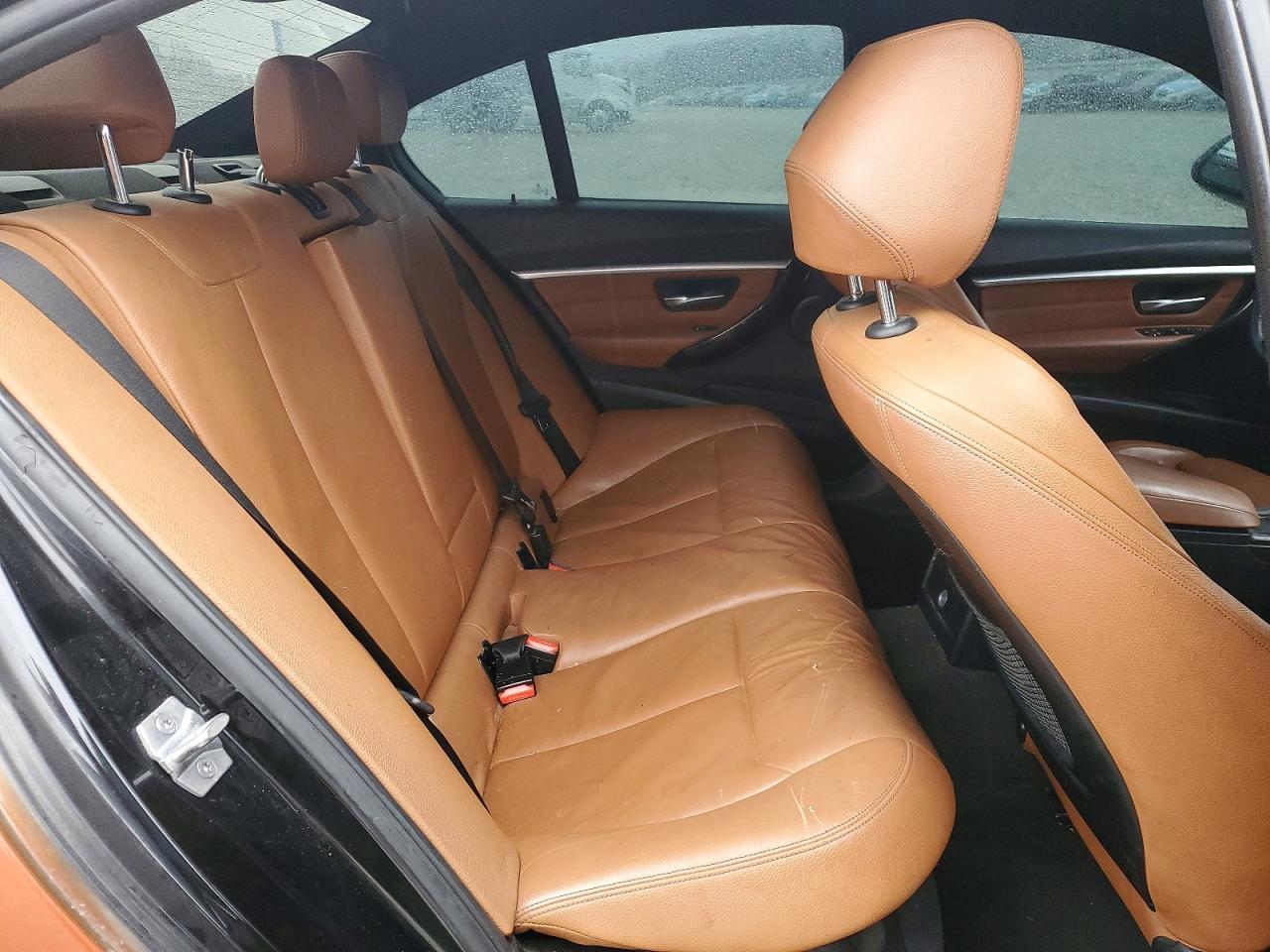 2017 BMW 330 photo 10