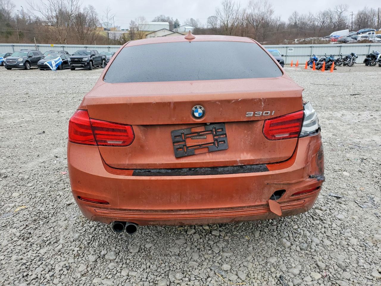 2017 BMW 330 photo 6