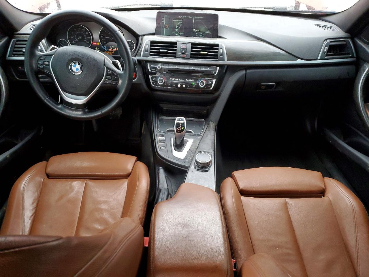 2017 BMW 330 photo 8