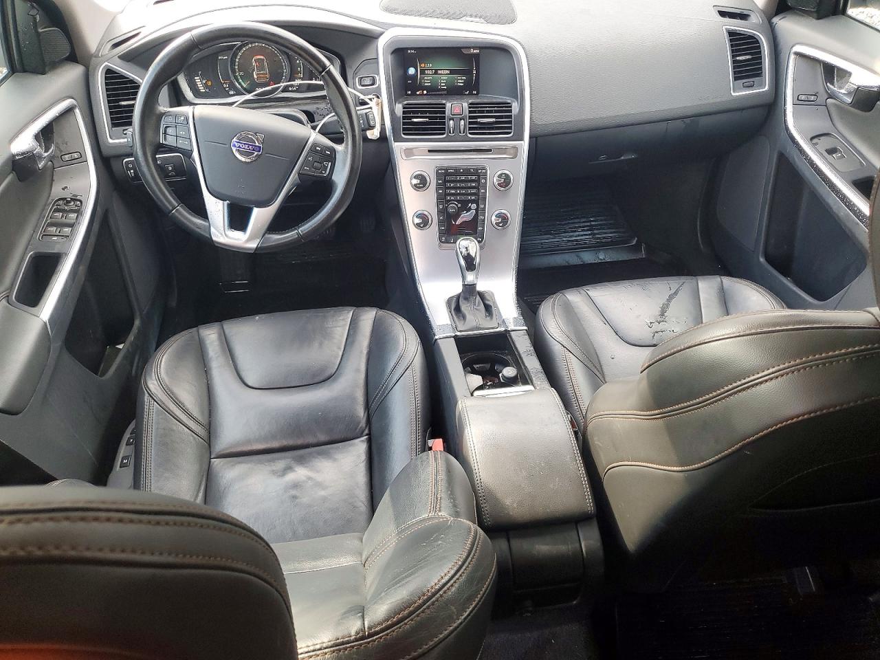 2017 VOLVO XC60 T5 DYNAMIC photo 8