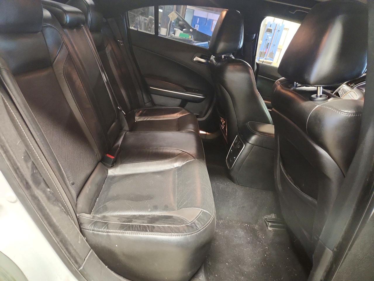 2020 DODGE CHARGER SXT photo 28