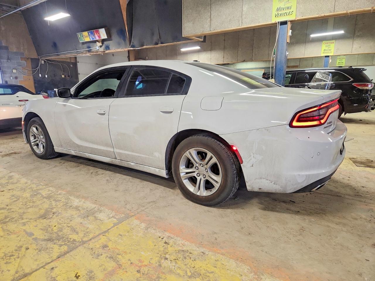 2020 DODGE CHARGER SXT photo 4